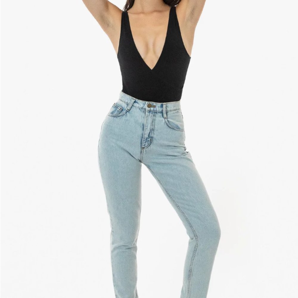 RDNW701 - High Waisted Tapered Jean